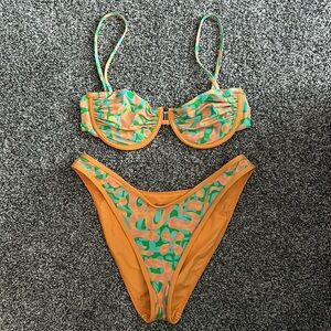 Dipping’ Daisy’s Bikini Glow Bottom (M) Primavera/Green